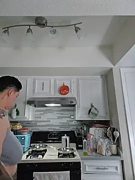 Snapshot of DevilDahm chatting on 12.20.25 DevilDahm online show from 12.20.25