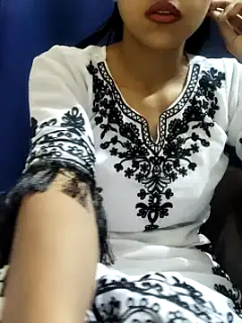 Snapshot of Miss_saniya chatting on 02.13.25 Miss saniya online show from 02.13.25