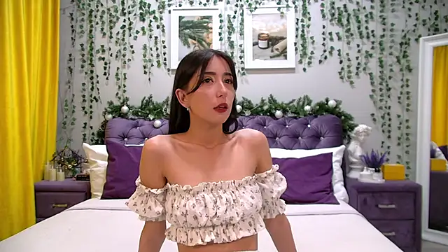 NicoleLimp online show from 12.20.24