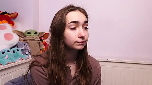 PollyBeev online show from 05.10.26
