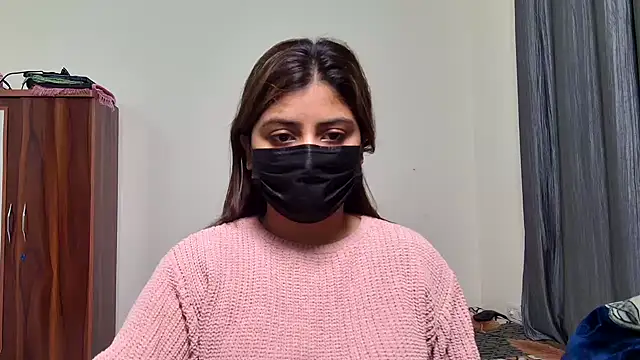 Snapshot of Hoty-Shivangi chatting on 12.20.25 Hoty-Shivangi online show from 12.20.25