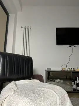Snapshot of NickiLike chatting on 06.20.26 NickiLike online show from 06.20.26