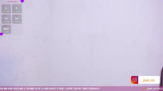 Snapshot of juanmiss chatting on 10.27.25 juanmiss online show from 10.27.25