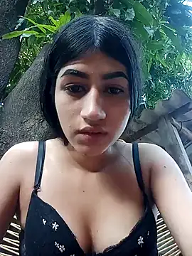 Julix A online show from 01.19.25