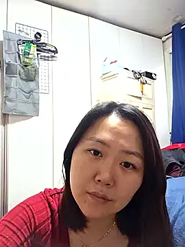 Snapshot of rami0428 chatting on 12.23.25 rami0428 online show from 12.23.25