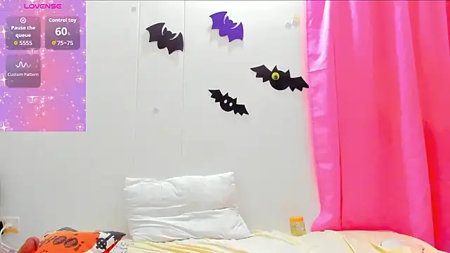 Snapshot of Natasha_by chatting on 11.06.25 Natasha by online show from 11.06.25