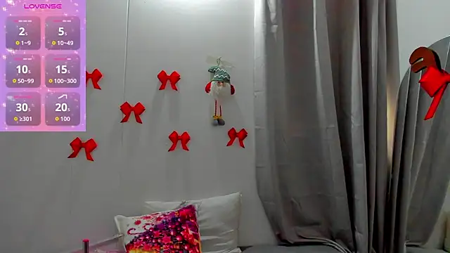 Snapshot of Natasha_by chatting on 12.17.25 Natasha by online show from 12.17.25