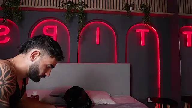 Austin bolt online show from 10.30.25