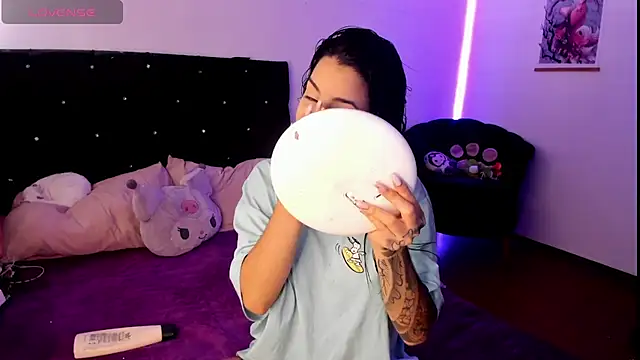 Alice woodville online show from 12.11.24