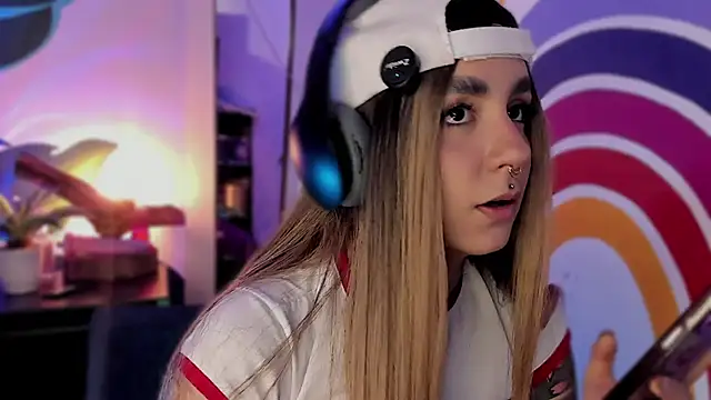 Alice woodville online show from 09.11.25