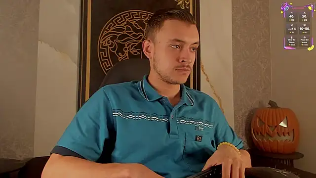 Desmon Clark online show from 10.11.25