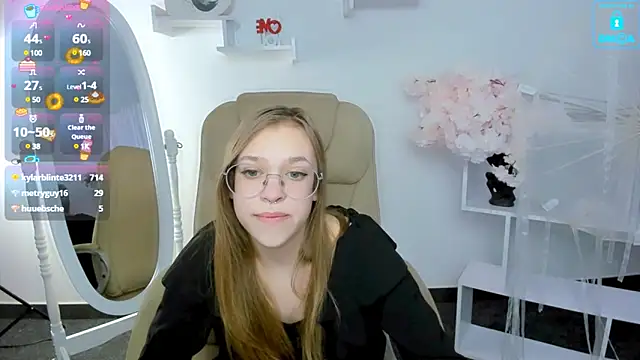 LayriantaVee online show from 02.03.25