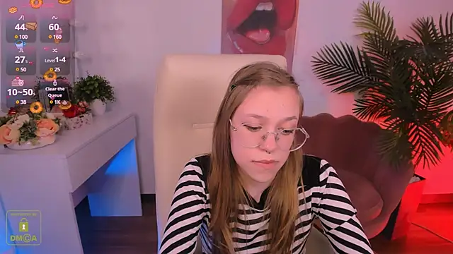 LayriantaVee online show from 03.13.25