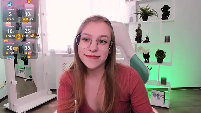 LayriantaVee online show from 03.23.26