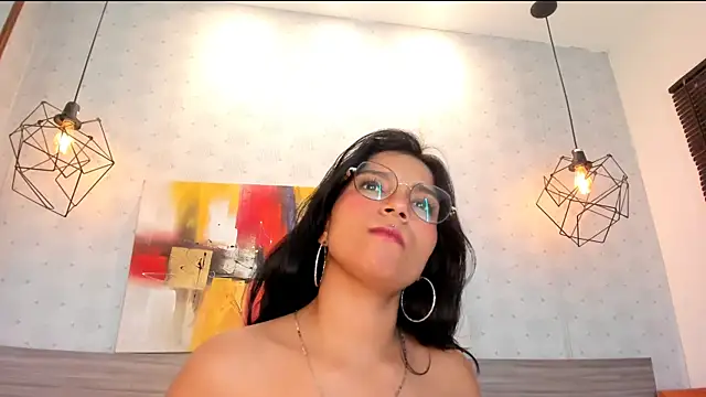 Snapshot of Candys_victoria chatting on 01.14.25 Candys victoria online show from 01.14.25