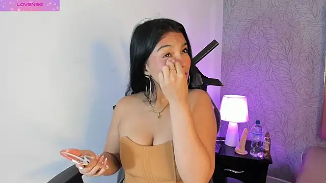 Snapshot of Candys_victoria chatting on 09.19.25 Candys victoria online show from 09.19.25