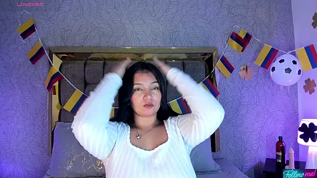 Snapshot of Candys_victoria chatting on 06.25.26 Candys victoria online show from 06.25.26
