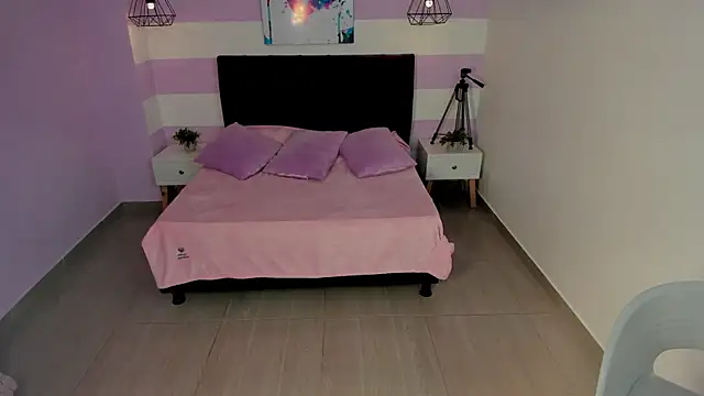 Scarlett  bell online show from 11.29.25