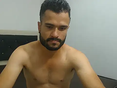 Snapshot of yeikonnht chatting on 03.28.26 yeikonnht online show from 03.28.26