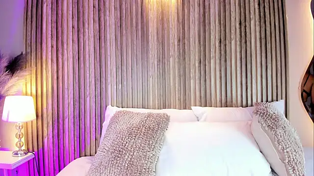 HannaPaola online show from 03.24.26