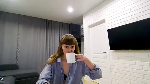 Daniella Lorente online show from 12.19.25