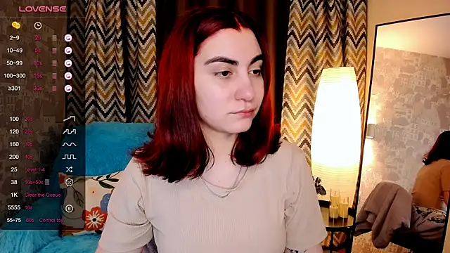 hannacheekss  online show from 11.24.25