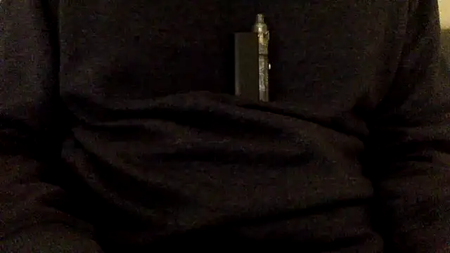 Snapshot of Realita chatting on 10.15.25 Realita online show from 10.15.25