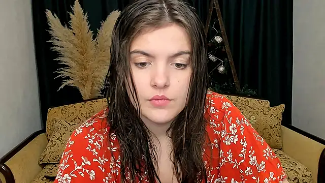 Snapshot of showmeparadise chatting on 02.16.25 showmeparadise online show from 02.16.25