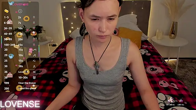 Snapshot of Emily_Strikeee chatting on 08.05.26 Emily Strikeee online show from 08.05.26