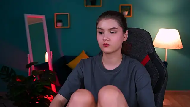 Snapshot of EvaThopson chatting on 01.24.25 EvaThopson online show from 01.24.25