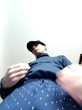 Snapshot of ElyasMatt chatting on 02.09.25 ElyasMatt online show from 02.09.25