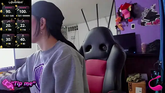 Tefannyy  online show from 01.08.25