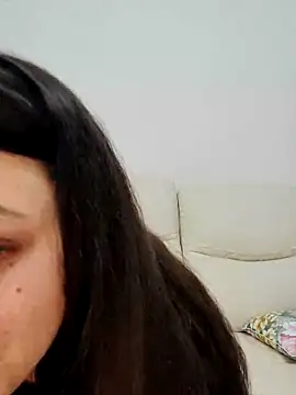 Snapshot of leeya_lee chatting on 01.20.25 leeya lee online show from 01.20.25