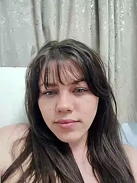 Snapshot of leeya_lee chatting on 03.23.25 leeya lee online show from 03.23.25