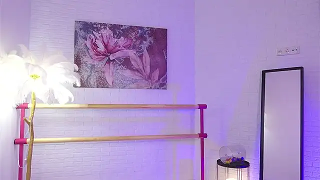 lylylovesyou online show from 12.03.24