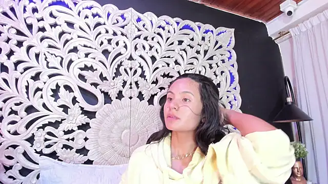 Snapshot of Mindy_sweety chatting on 10.15.25 Mindy sweety online show from 10.15.25