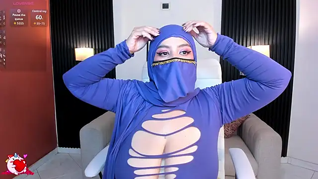 cloe sirena online show from 10.14.25