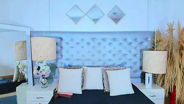 EileenBenzon online show from 02.17.26