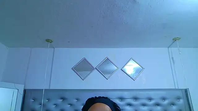 EileenBenzon online show from 04.29.26