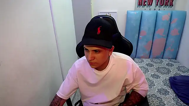 Snapshot of Brayan_lopezz chatting on 05.05.26 Brayan lopezz online show from 05.05.26
