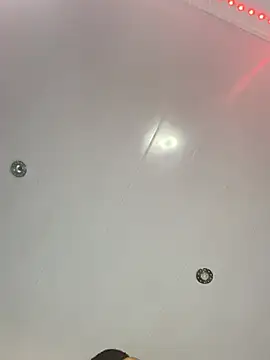 Snapshot of BlueIceCube chatting on 01.08.25 BlueIceCube online show from 01.08.25