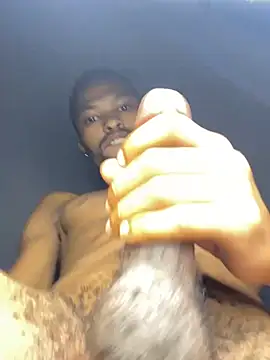 Snapshot of BlueIceCube chatting on 01.25.25 BlueIceCube online show from 01.25.25