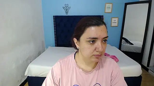 Snapshot of kinky_redhead18 chatting on 09.16.25 kinky redhead18 online show from 09.16.25