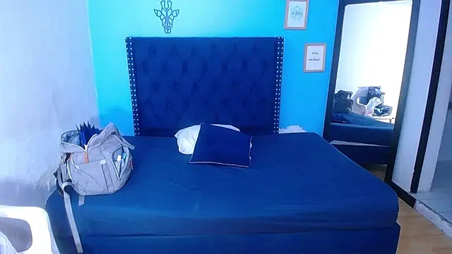 Snapshot of kinky_redhead18 chatting on 12.22.25 kinky redhead18 online show from 12.22.25