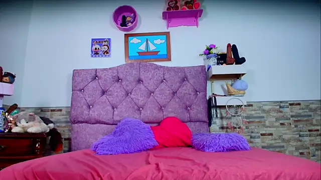 Snapshot of Melannytaylor chatting on 09.27.25 Melannytaylor online show from 09.27.25