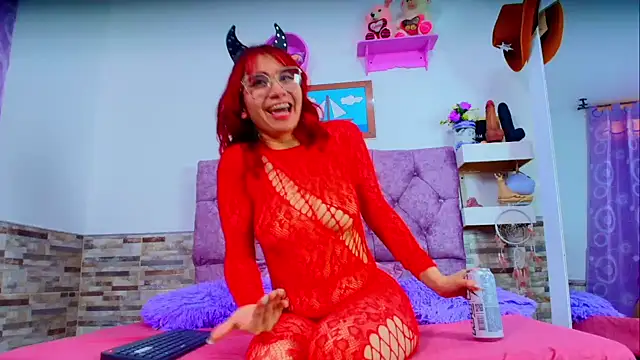 Snapshot of Melannytaylor chatting on 10.15.25 Melannytaylor online show from 10.15.25