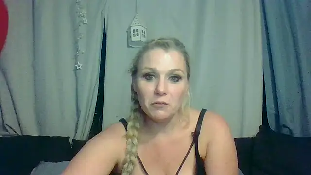 DevilsAngel13 online show from 10.07.25