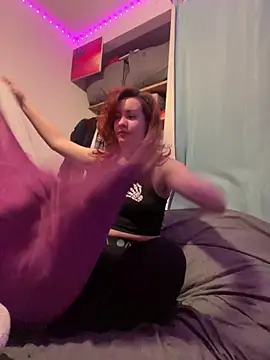 Snapshot of Nina-Chick777 chatting on 03.03.26 Nina-Chick777 online show from 03.03.26