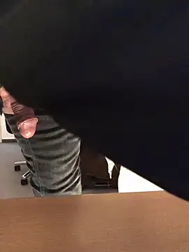 Snapshot of Inseminator69 chatting on 02.25.25 Inseminator69 online show from 02.25.25