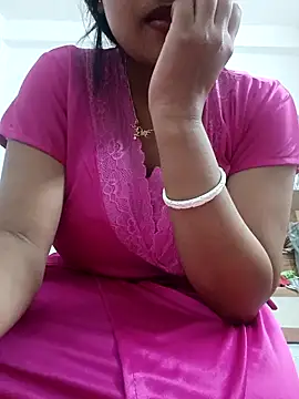 Snapshot of Priya_2222 chatting on 12.03.25 Priya 2222 online show from 12.03.25